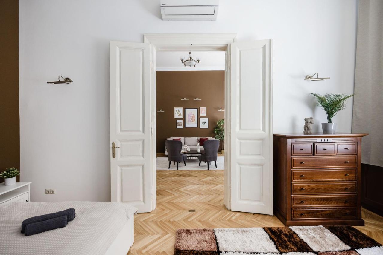 Luxe, Historic Home Downtown Landmarks 19 Century Budapeşte Dış mekan fotoğraf