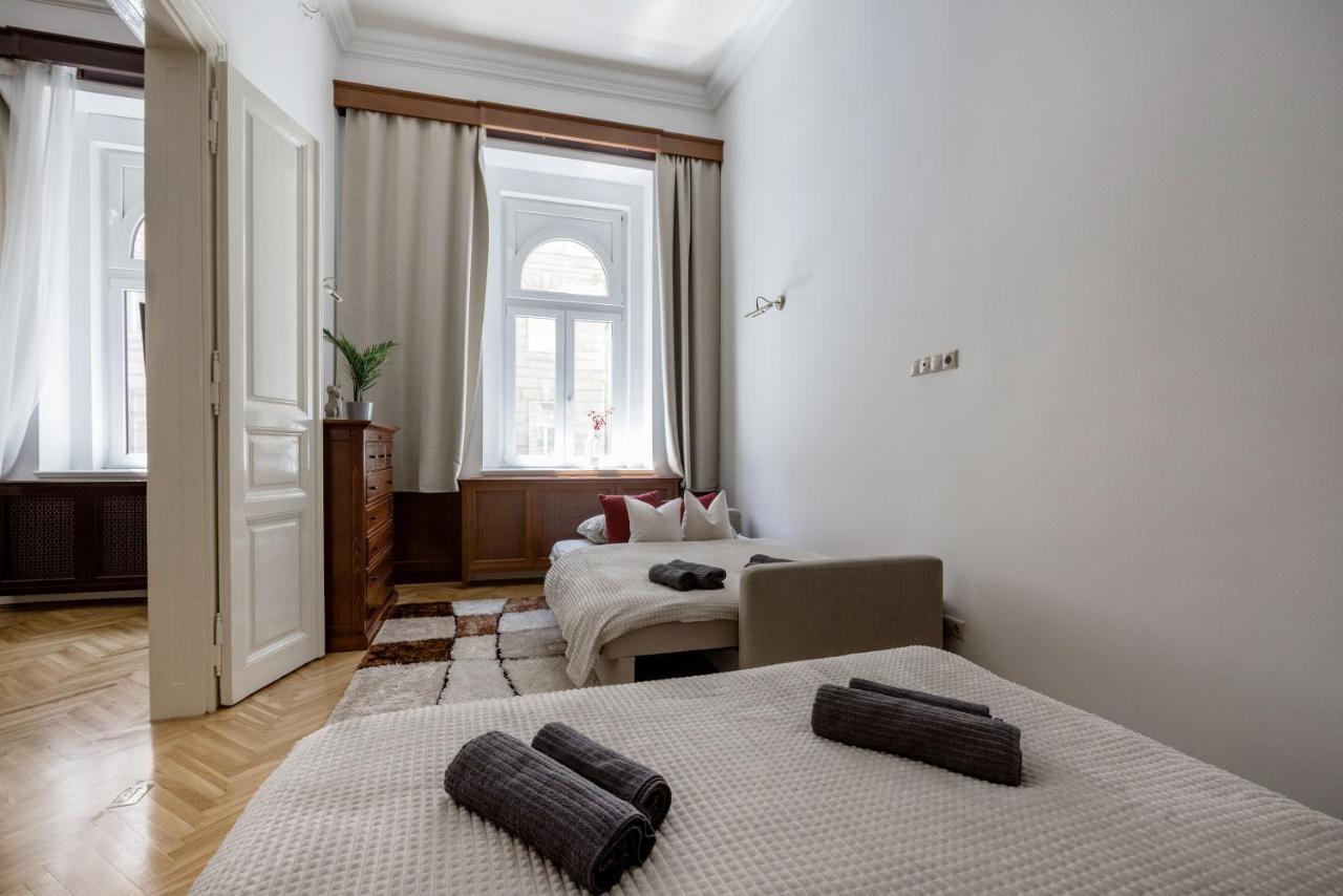Luxe, Historic Home Downtown Landmarks 19 Century Budapeşte Dış mekan fotoğraf