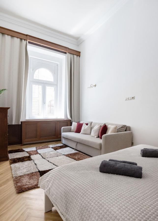 Luxe, Historic Home Downtown Landmarks 19 Century Budapeşte Dış mekan fotoğraf
